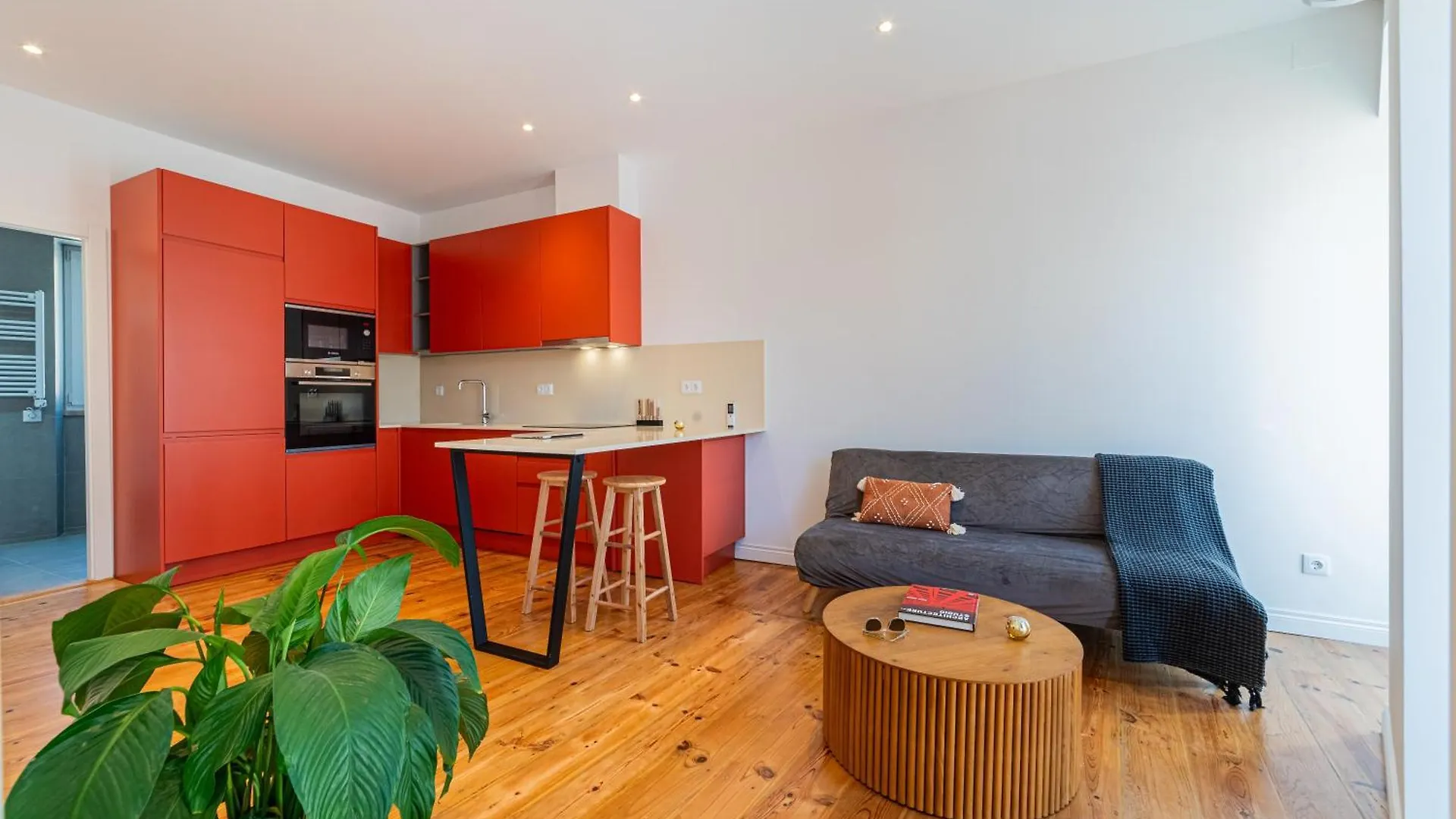 Bright Duplex With Stunning Bridge Views In The History Area Lisbon