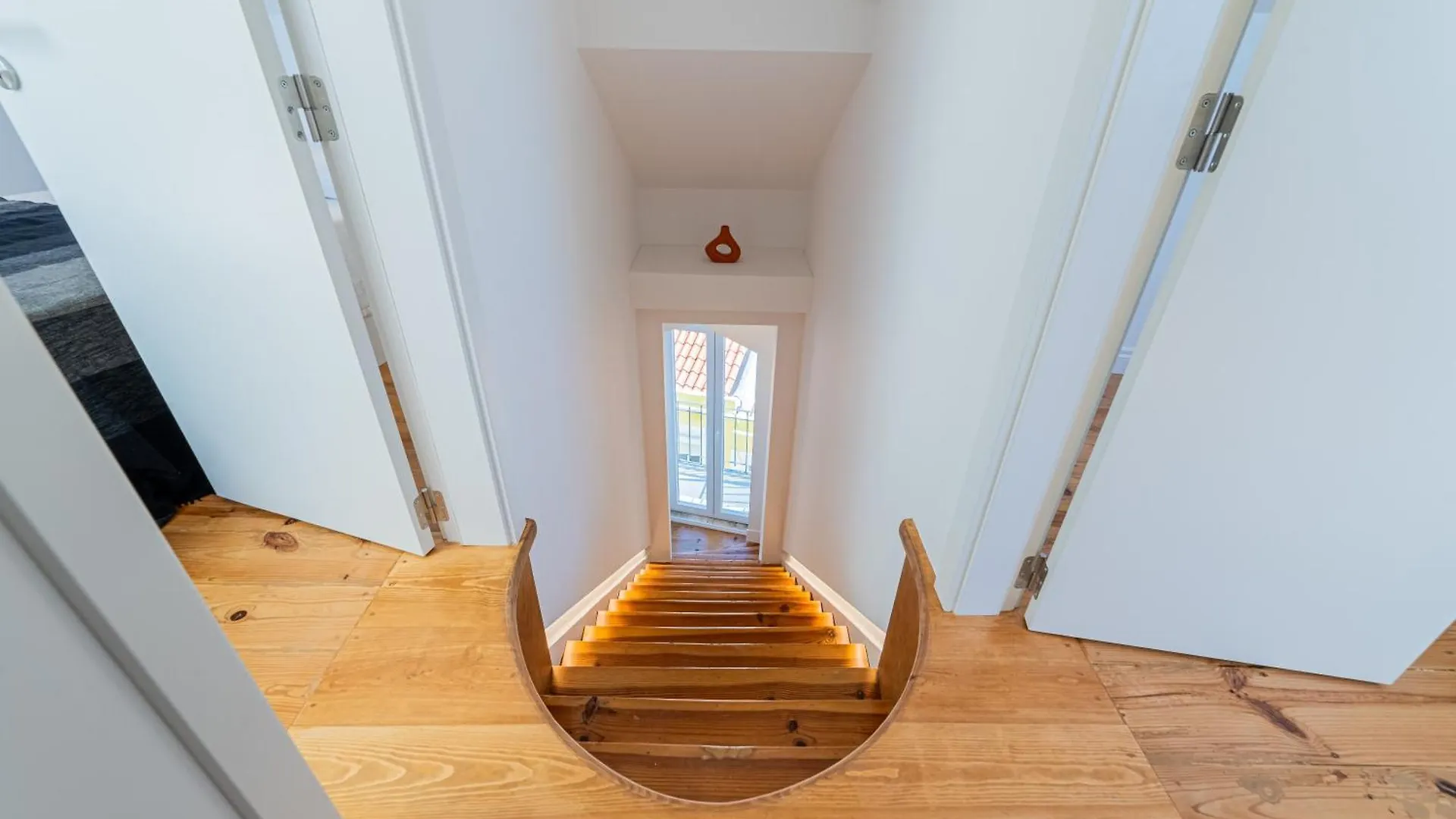 Bright Duplex With Stunning Bridge Views In The History Area Apartment Lisbon